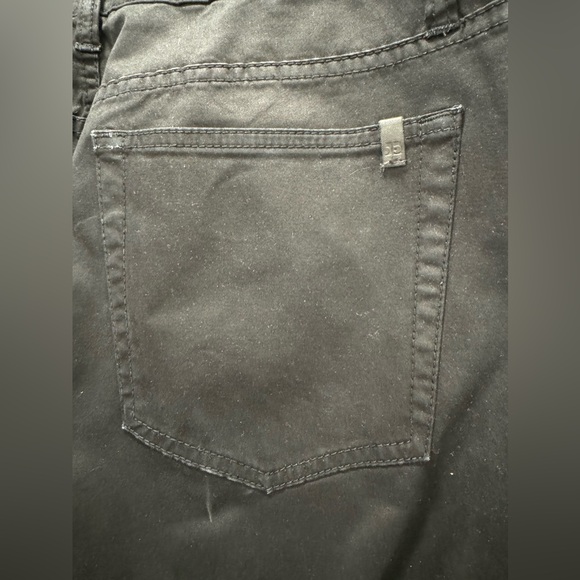 Joes - Picture 4 of 7